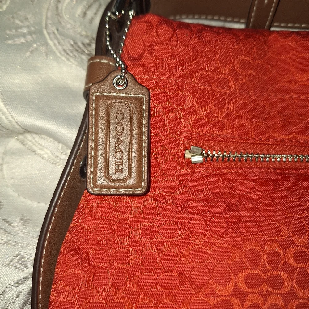 Coach crossbody - Picture 10 of 10